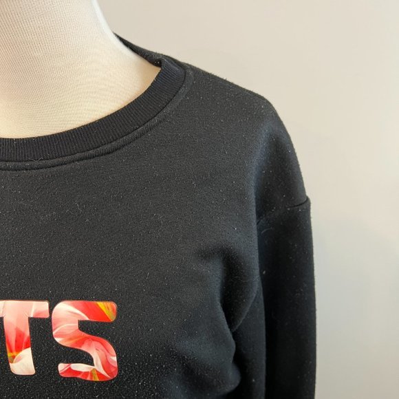 BTS‎ Black Crew Neck Sweater (M) - Picture 3 of 7
